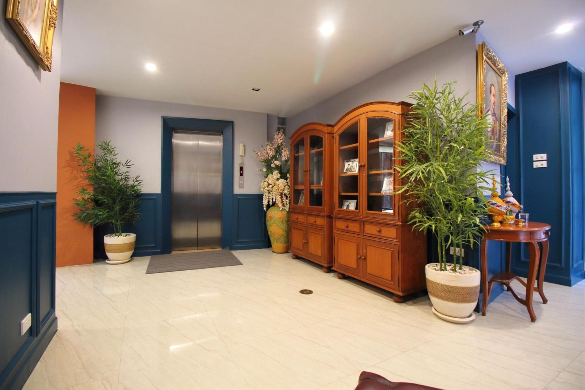 Dancenter Pannee Khaosan Sha Apartment *