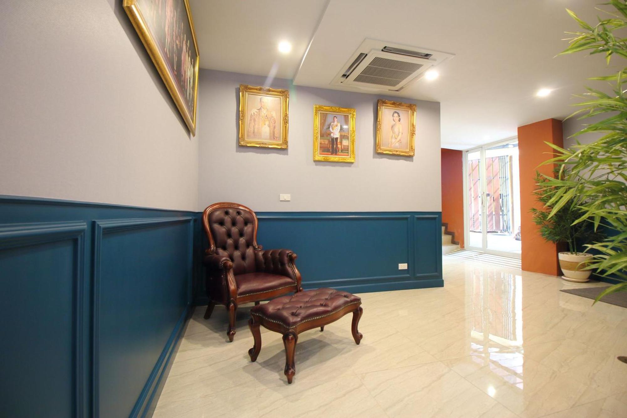 Dancenter Pannee Khaosan Sha
